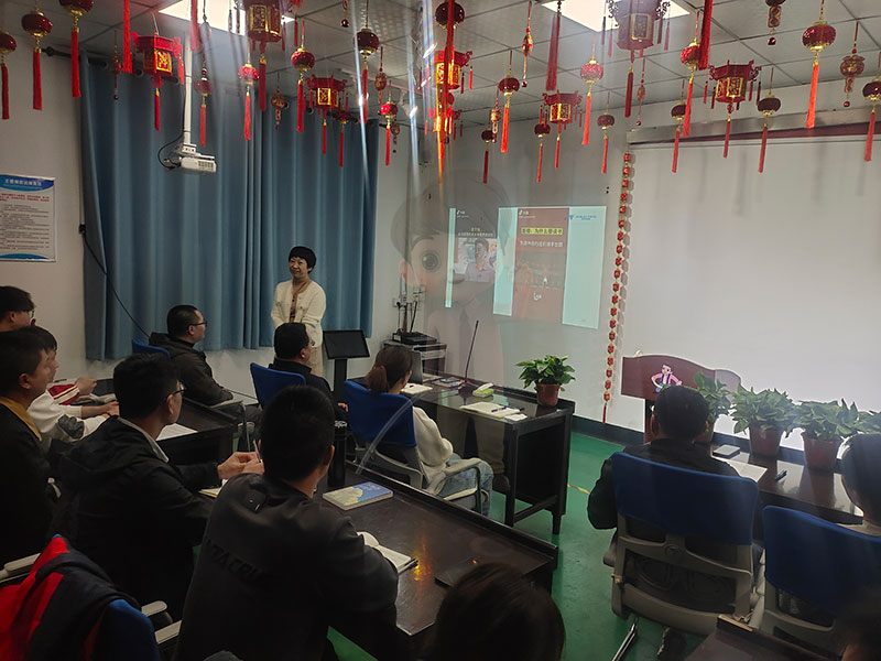 思維破繭，共赴成長：北京鋁型材彎弧加工廠共讀聯(lián)盟學(xué)習(xí)小組進(jìn)階之旅